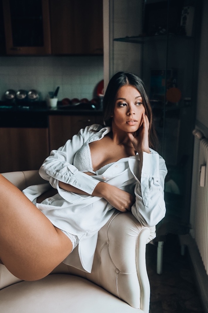 Chiara — Model & Hostess in Minerbio photo 3