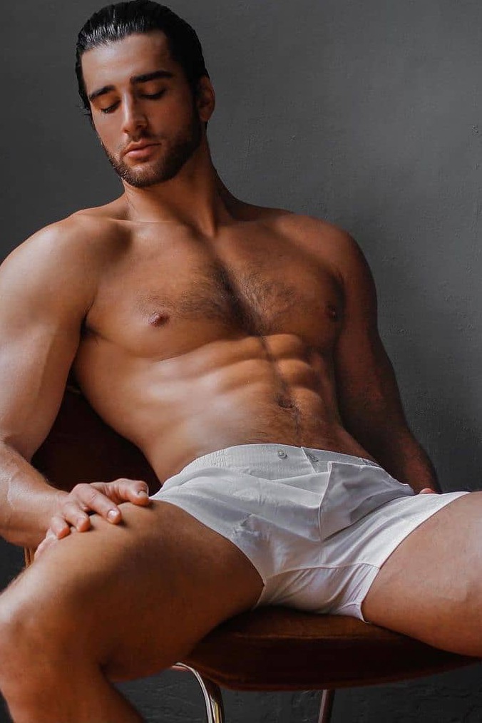 Aaron — Model & Host in Santa Marta De Tormes photo 2