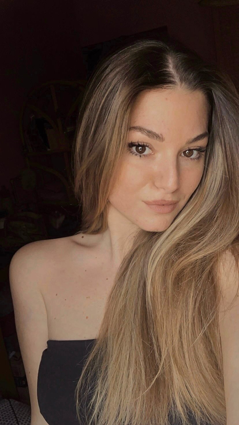 Emy — Model & Hostess in Pesaro photo 5