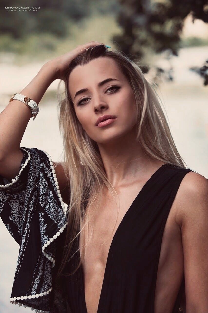 Sharon — Model & Hostess in Riccione photo 3
