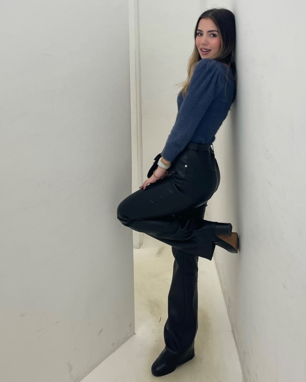 Roxane — Model & Hostess in Boulogne-billancourt photo 3