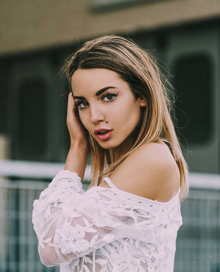 Tania — Model & Hostess in Milano photo 7
