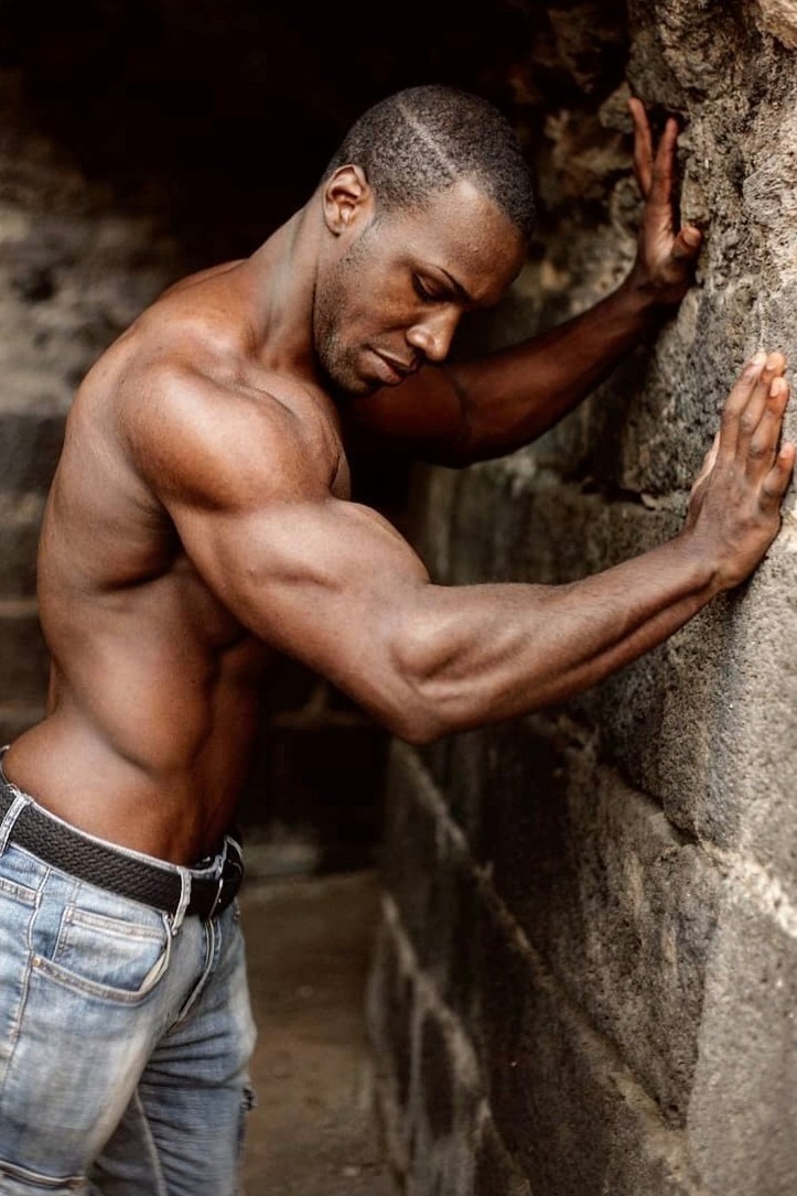 Fabrizio — Model & Host in Palermo photo 2