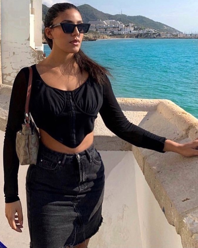 Yasmine — Model & Hostess in Barcelona photo 7