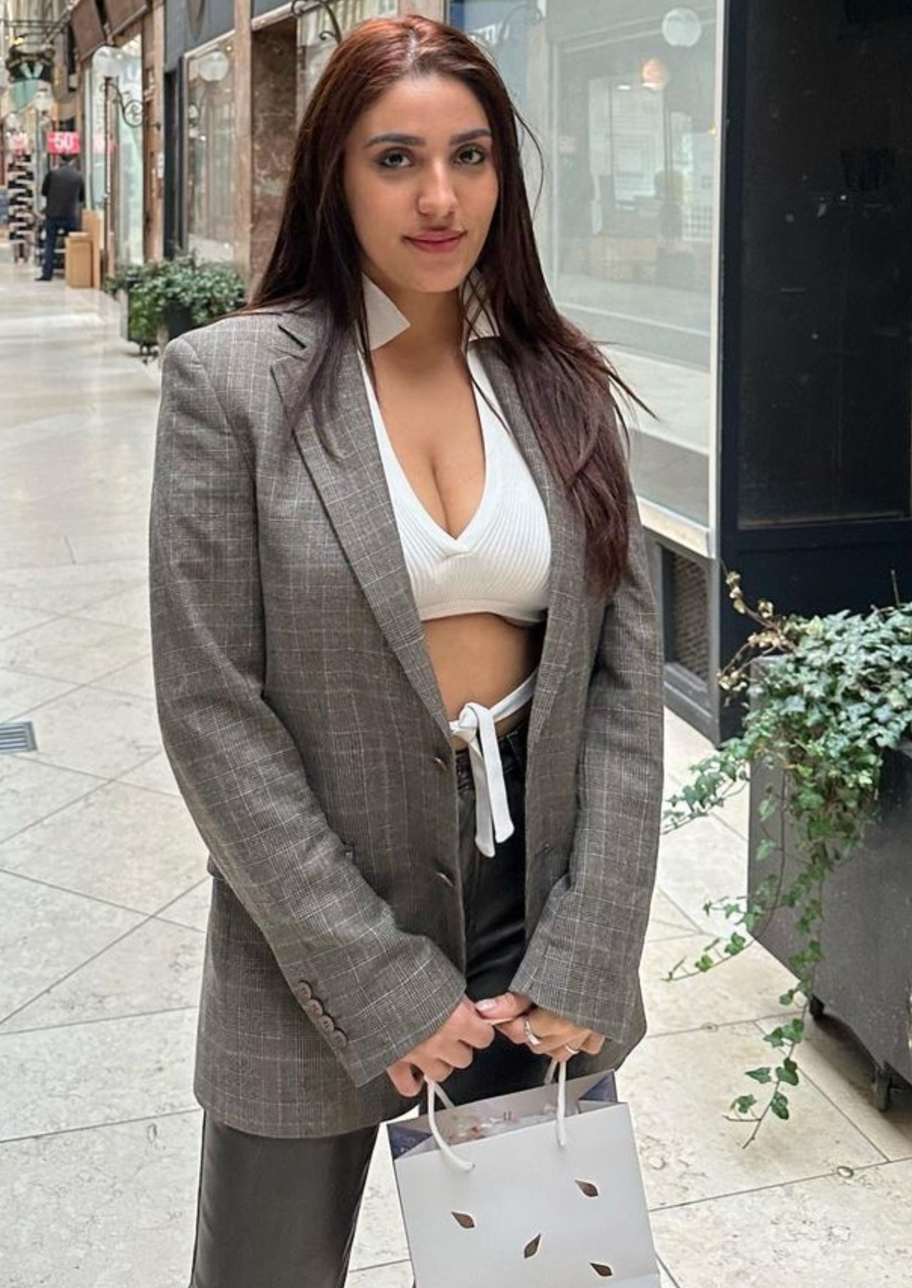 Yasmine — Model & Hostess in Barcelona photo 8
