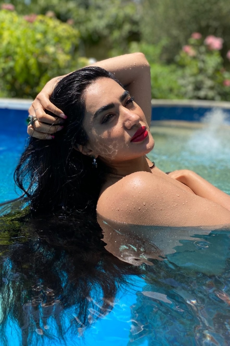 Tahereh — Model & Hostess in Karaj photo 12