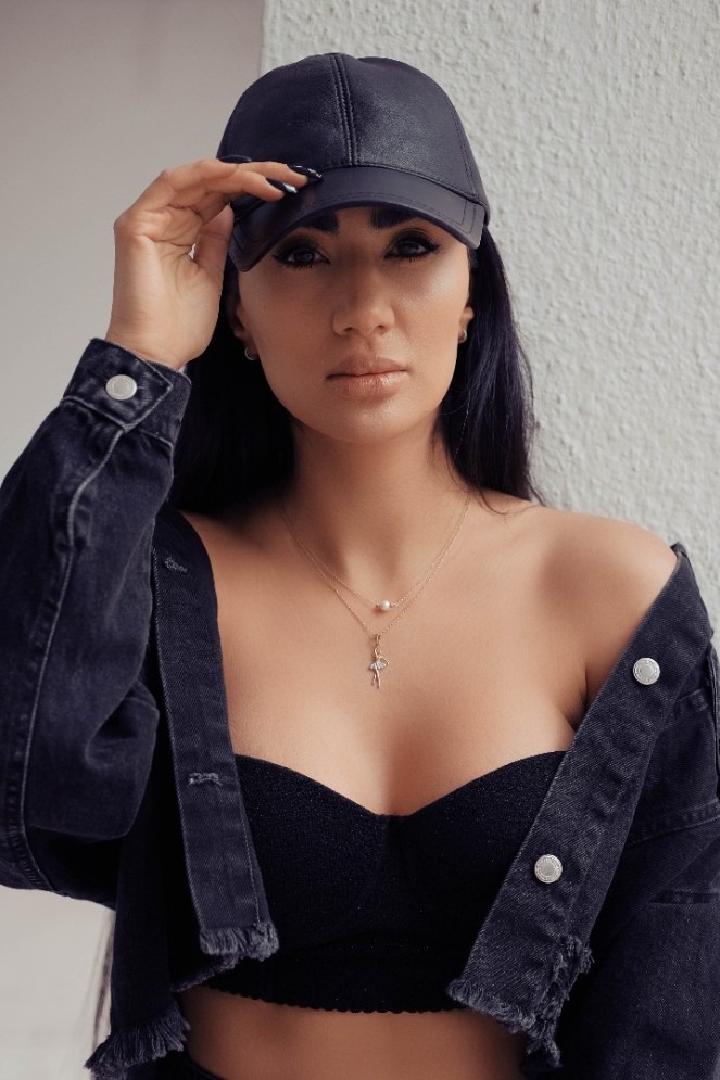 Tahereh — Model & Hostess in Karaj photo 2