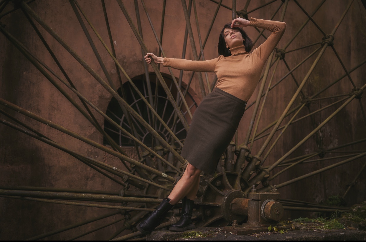 Chiara — Model & Hostess in Lucca photo 9