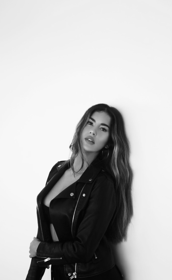 Shir Gal — Model & Hostess in Milano photo 3