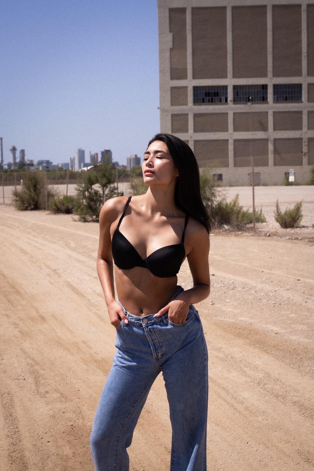 Isabella — Model & Hostess in Valencia photo 6