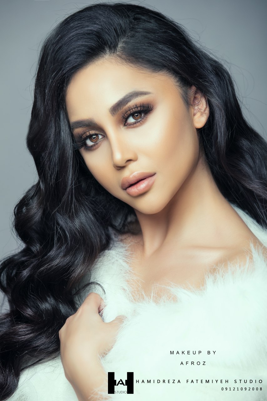 Mahshid — Model & Hostess in Milano photo 18