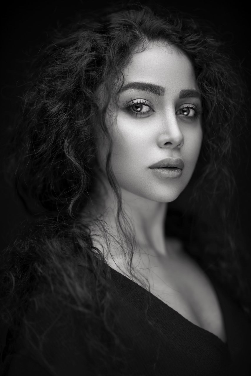 Mahshid — Model & Hostess in Milano photo 21
