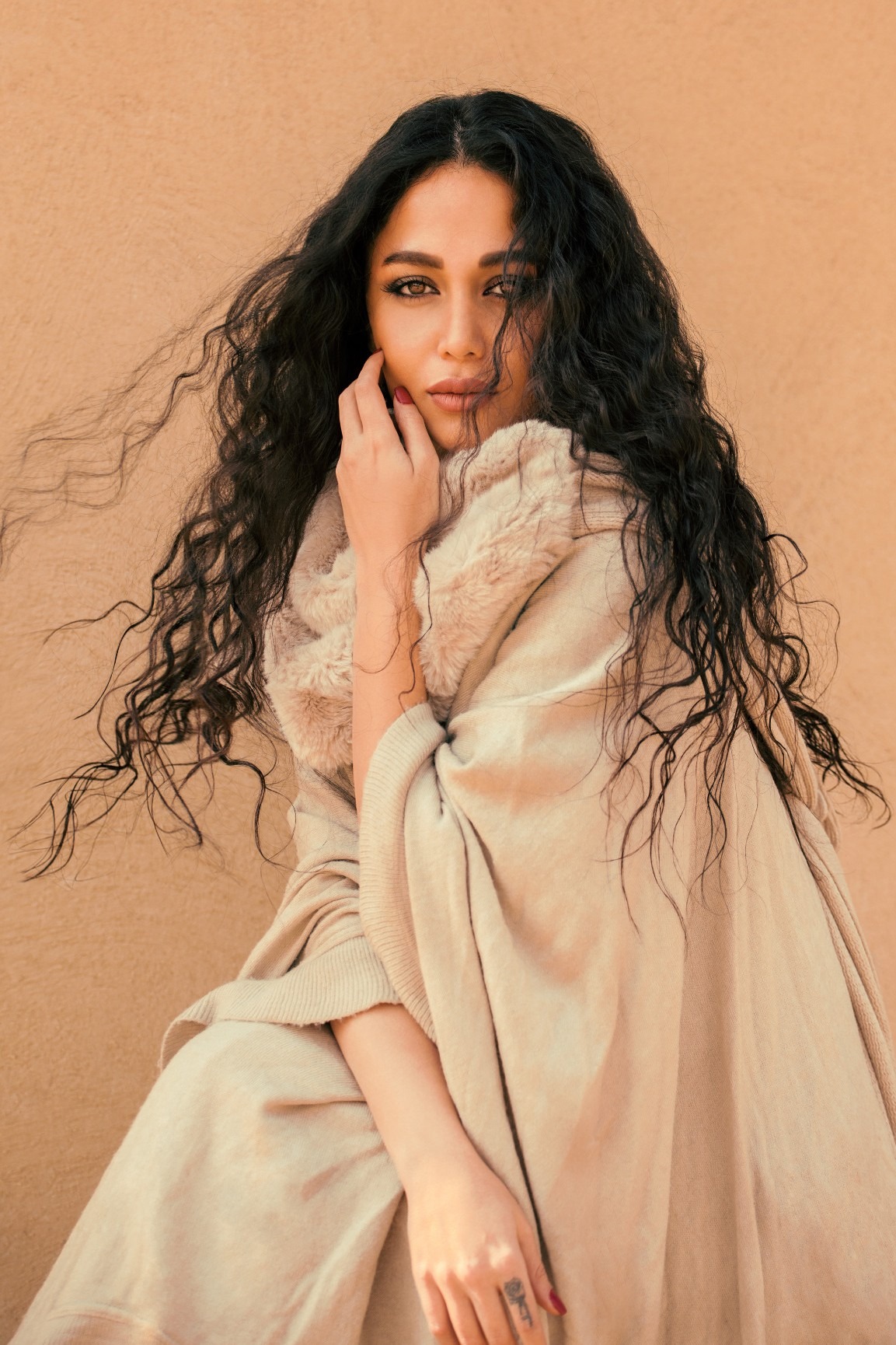 Mahshid — Model & Hostess in Milano photo 7