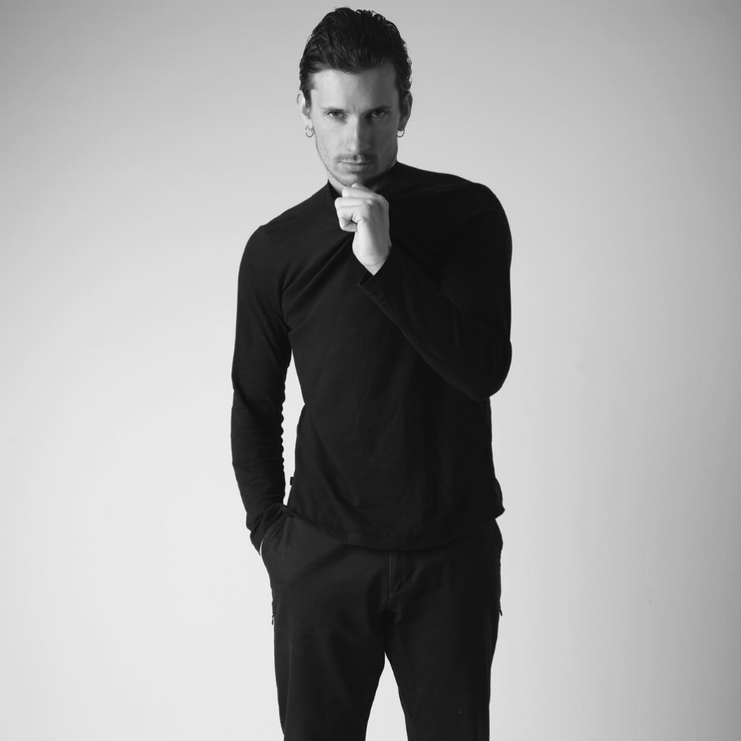 Riccardo — Model & Host in Milano photo 1