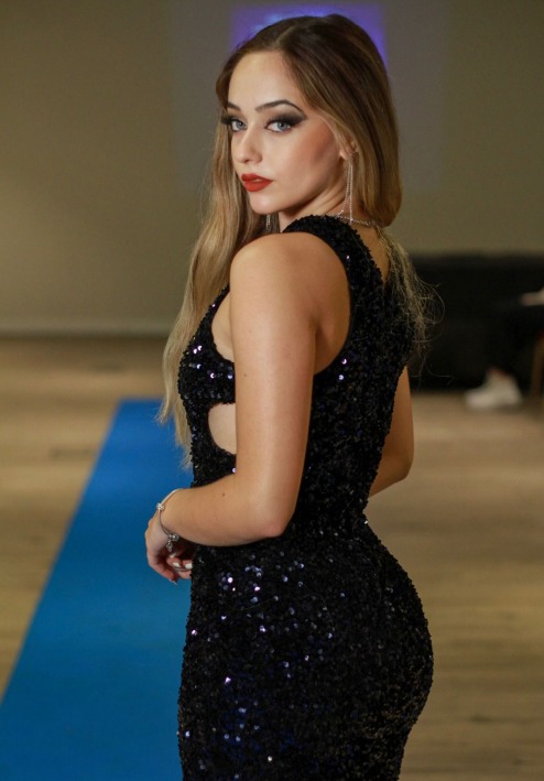 Ainara — Model & Hostess in Dubai photo 6