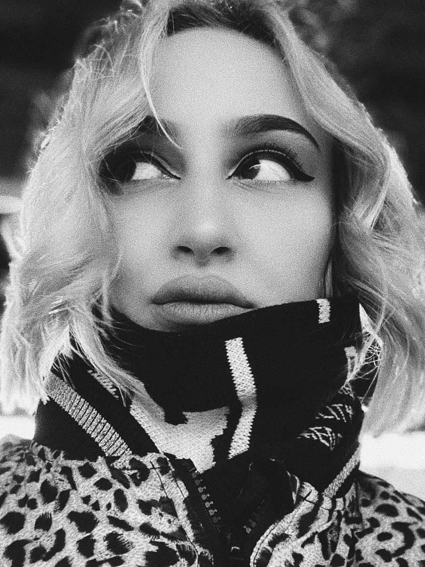 Klaudia — Model & Hostess in Berlin photo 14