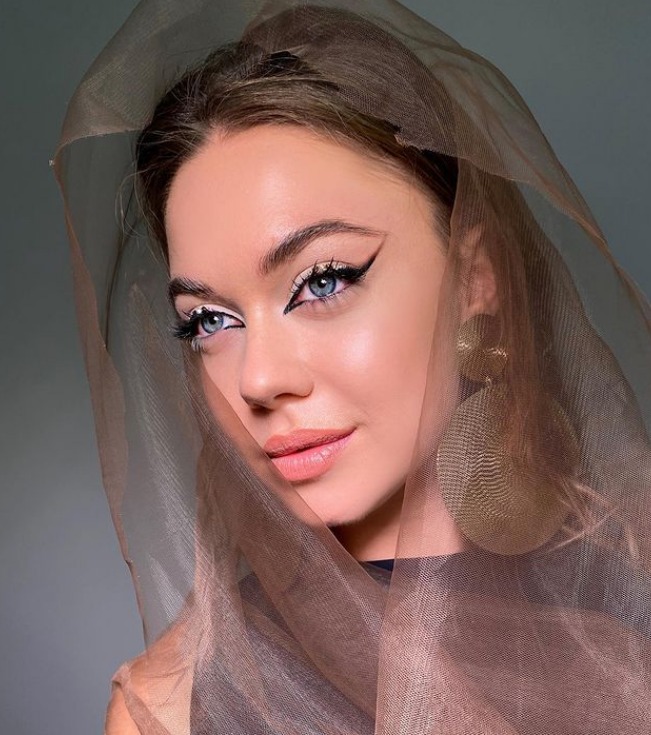 Oksana — Model & Hostess in Gen&egrave;ve photo 21
