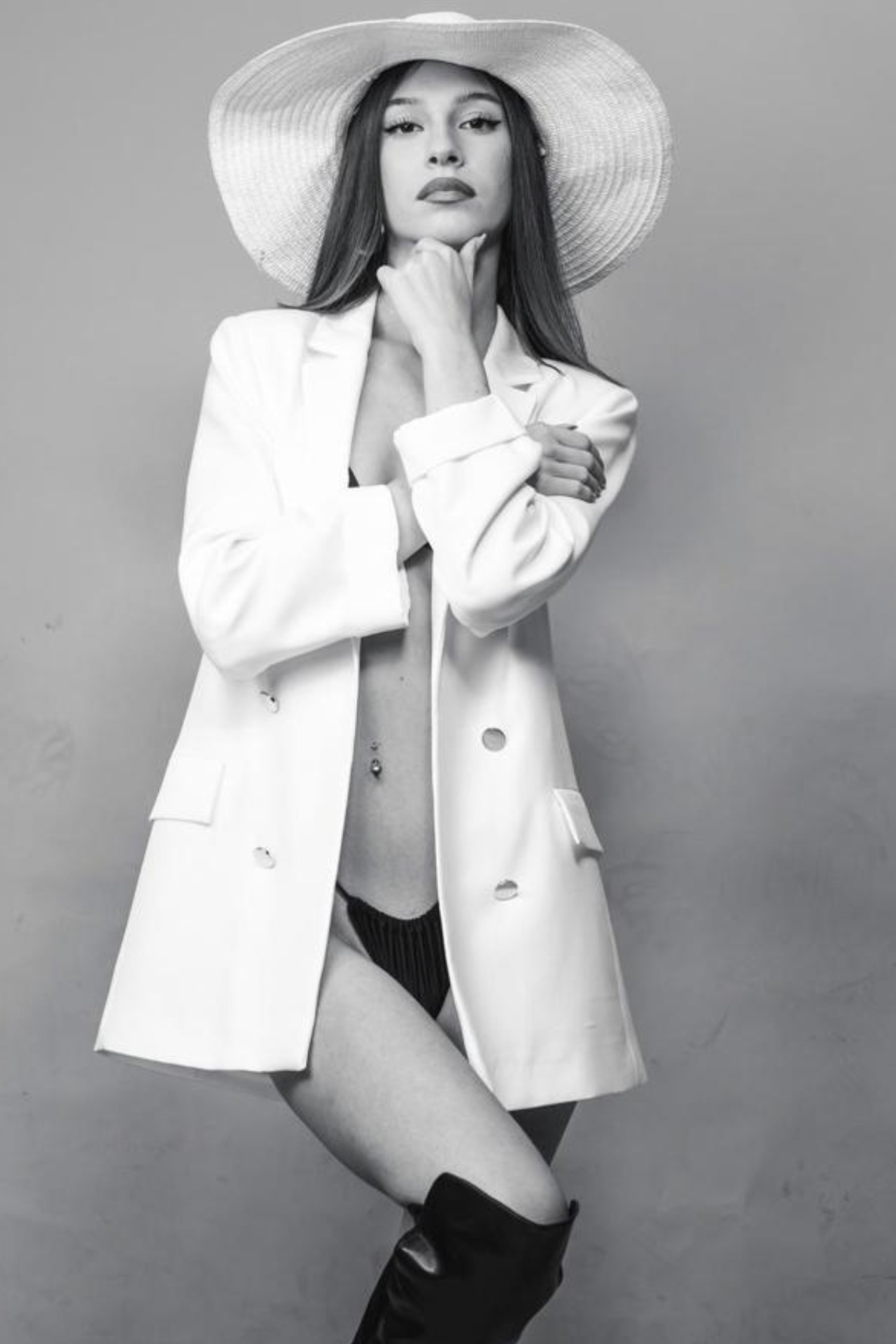 Deborah — Model & Hostess in Desenzano Del Garda photo 3