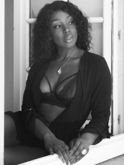 Shanon — Model & Hostess in Bologna photo 1