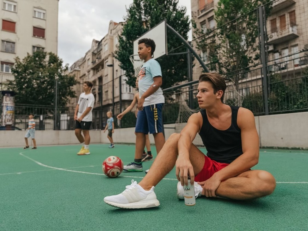 &Aacute;d&aacute;m — Model & Host in Budapest photo 5