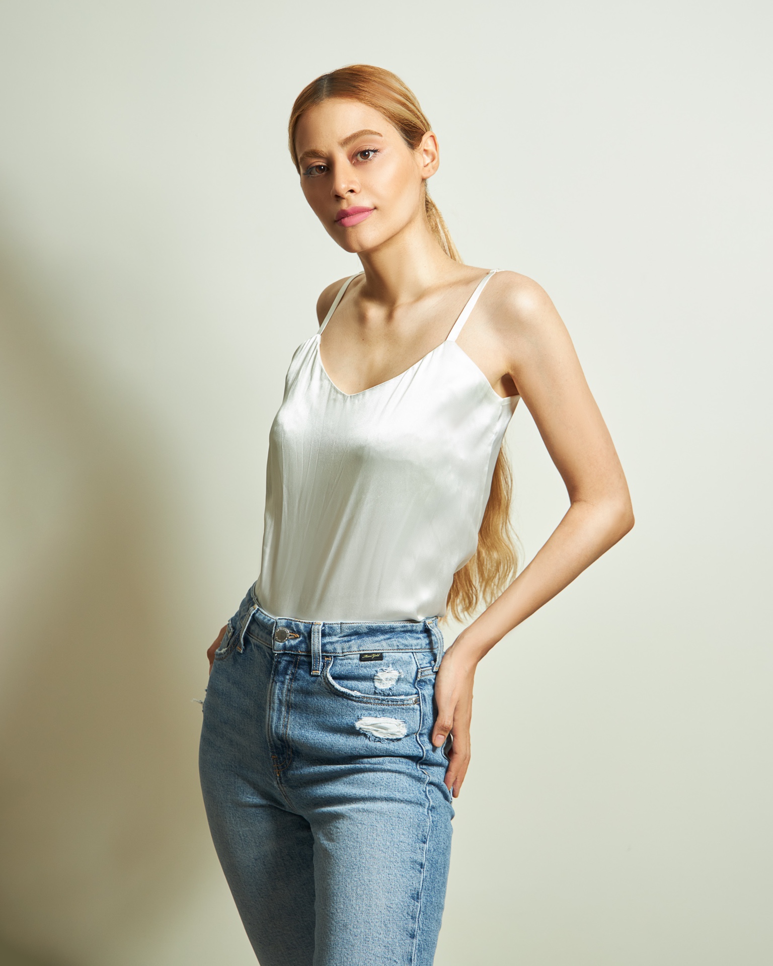 Farzane — Model & Hostess in Tehran photo 1