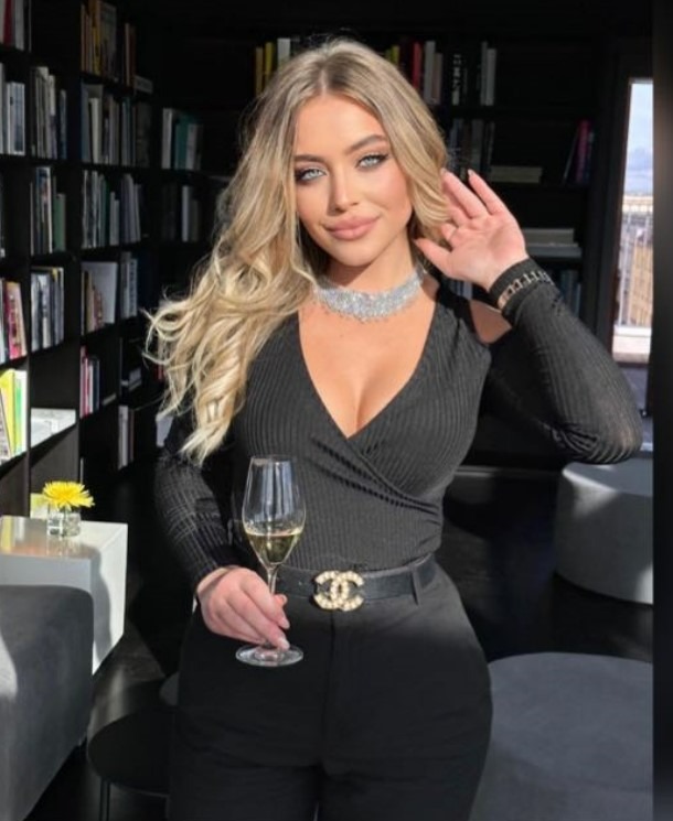 Melani — Model & Hostess in M&uuml;nchen photo 3
