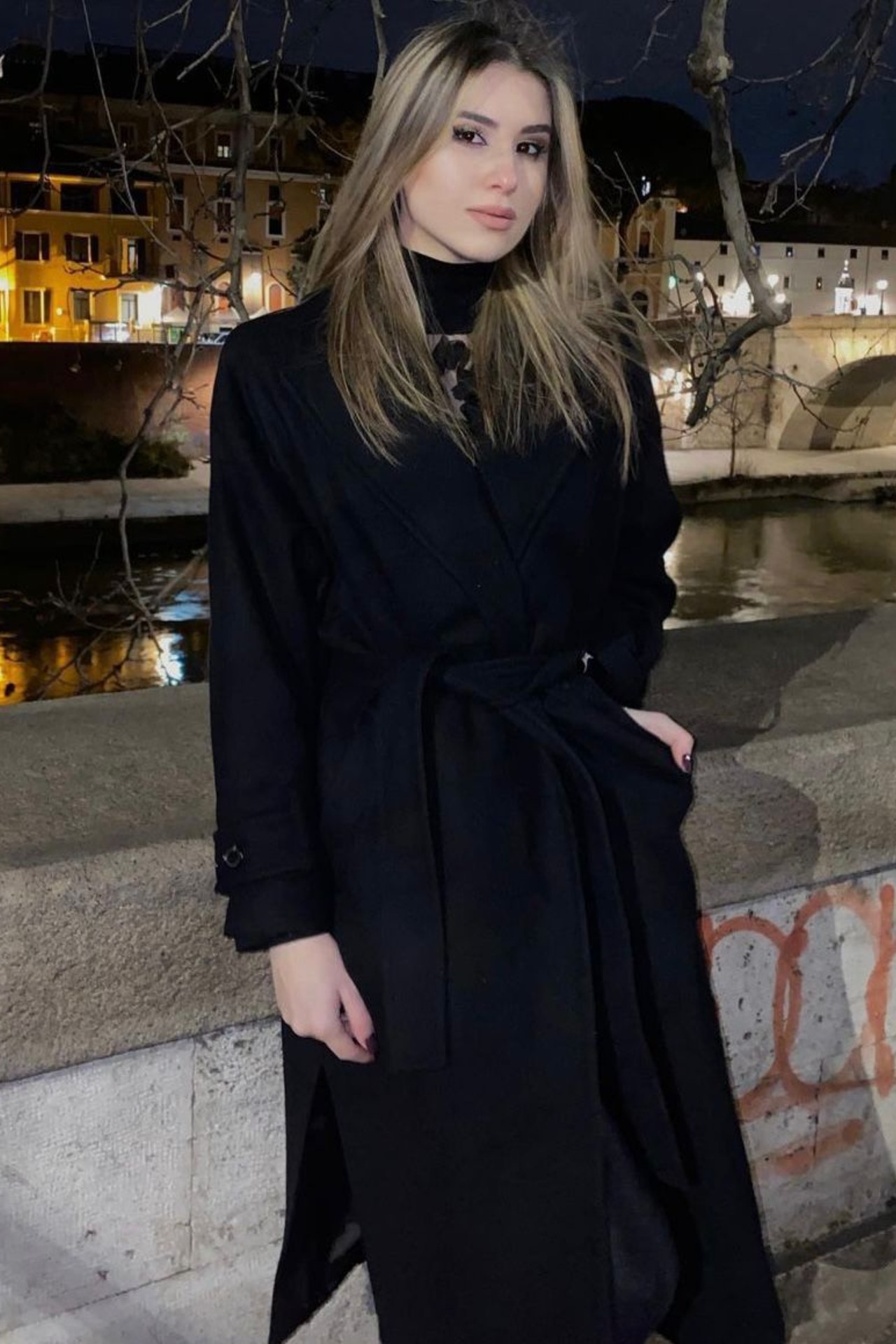 Laura — Model & Hostess in Roma photo 2