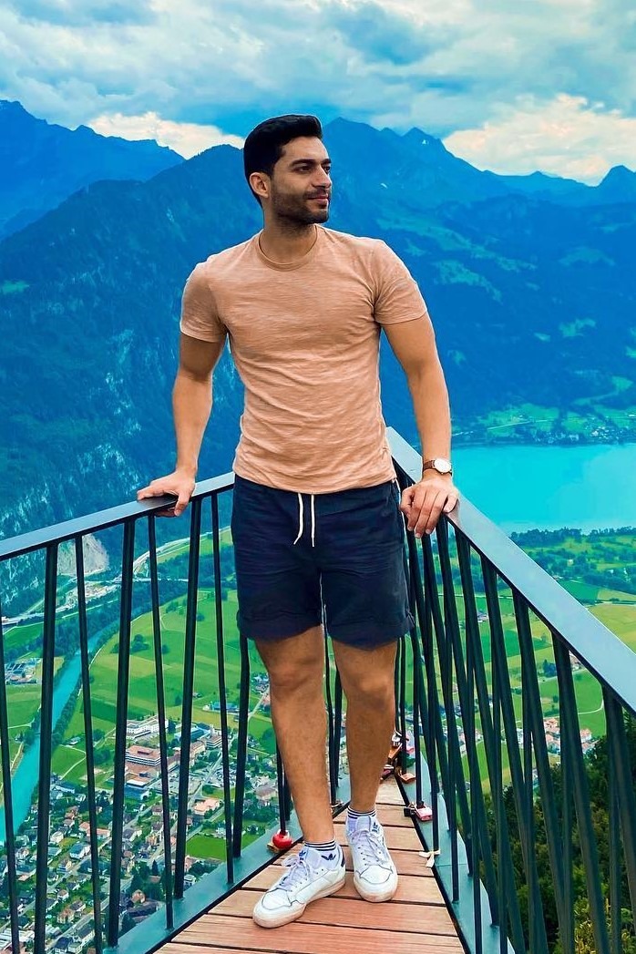 Bader — Model & Host in Rt photo 5