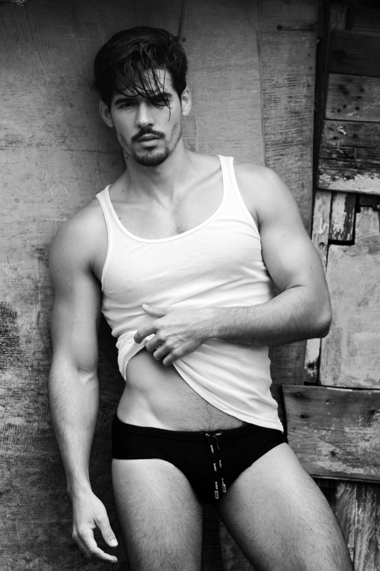  Yosvel  — Model & Host in M&aacute;laga photo 1