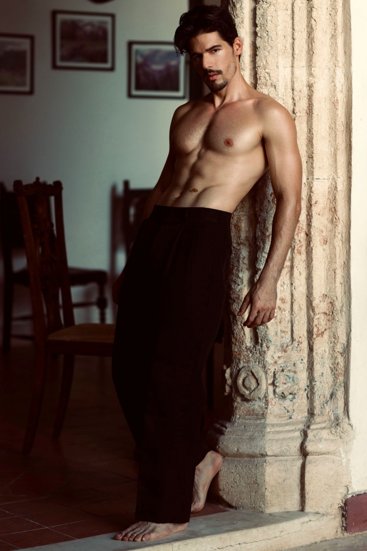 Yosvel  — Model & Host in M&aacute;laga photo 2