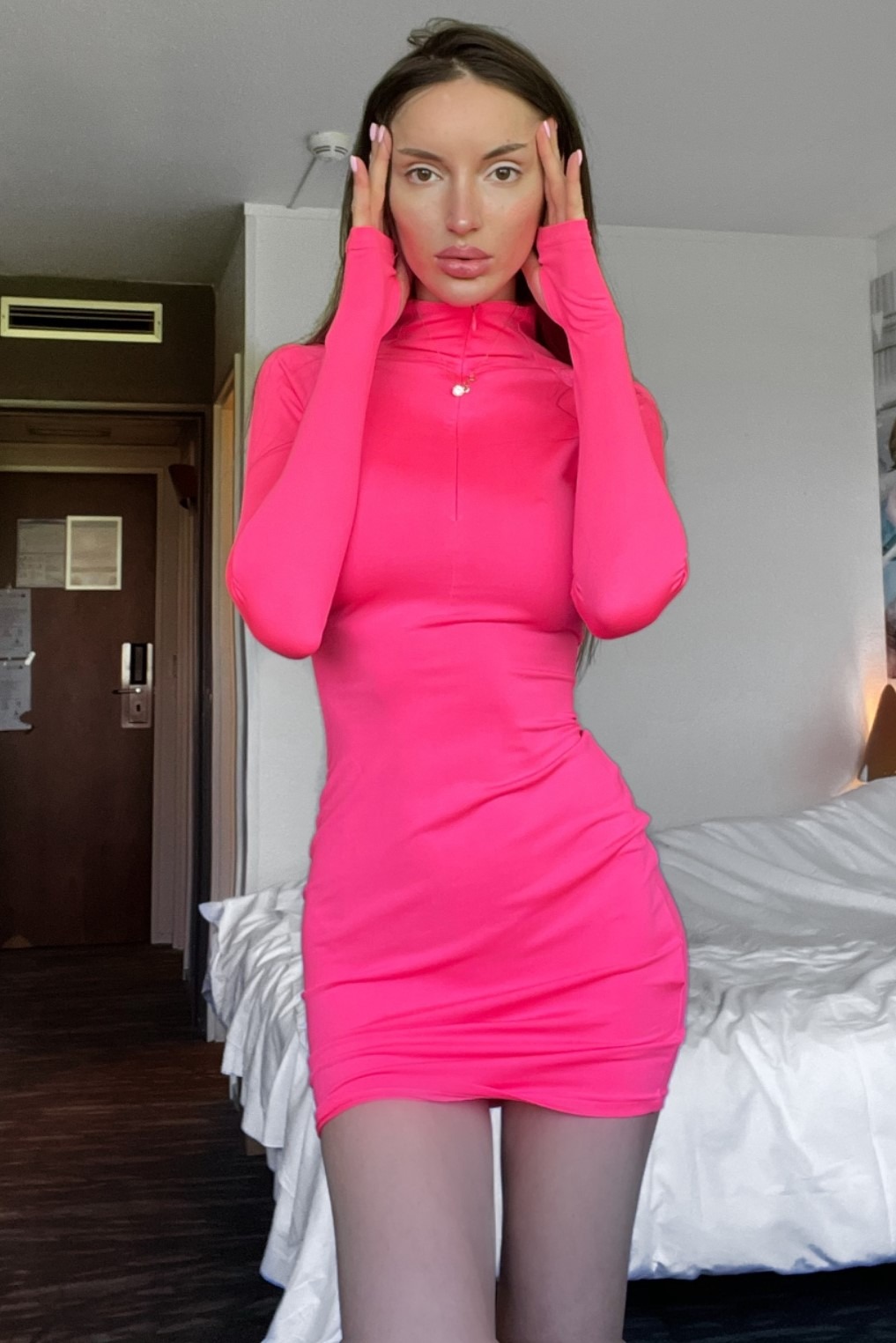 Olena — Model & Hostess in Paris photo 2