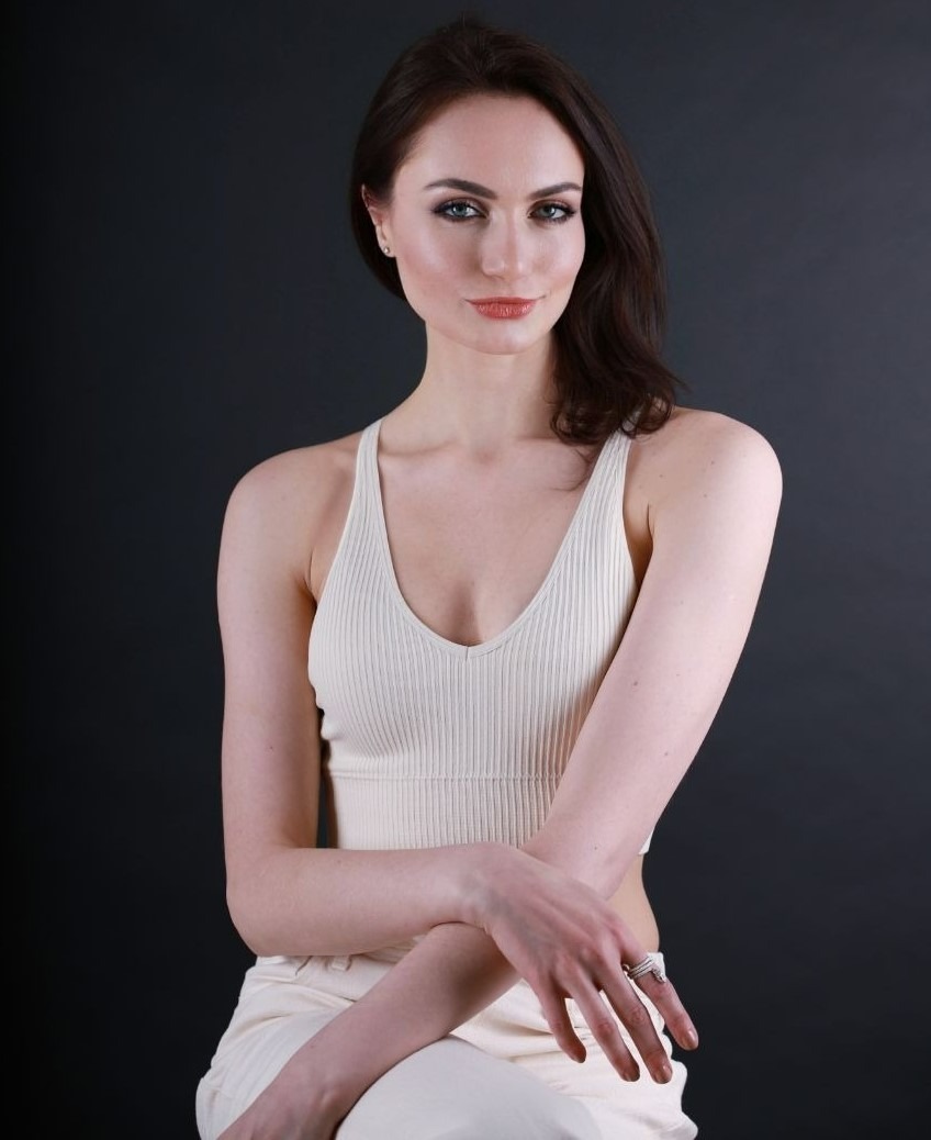 Albina — Model & Hostess in Hamburg photo 1