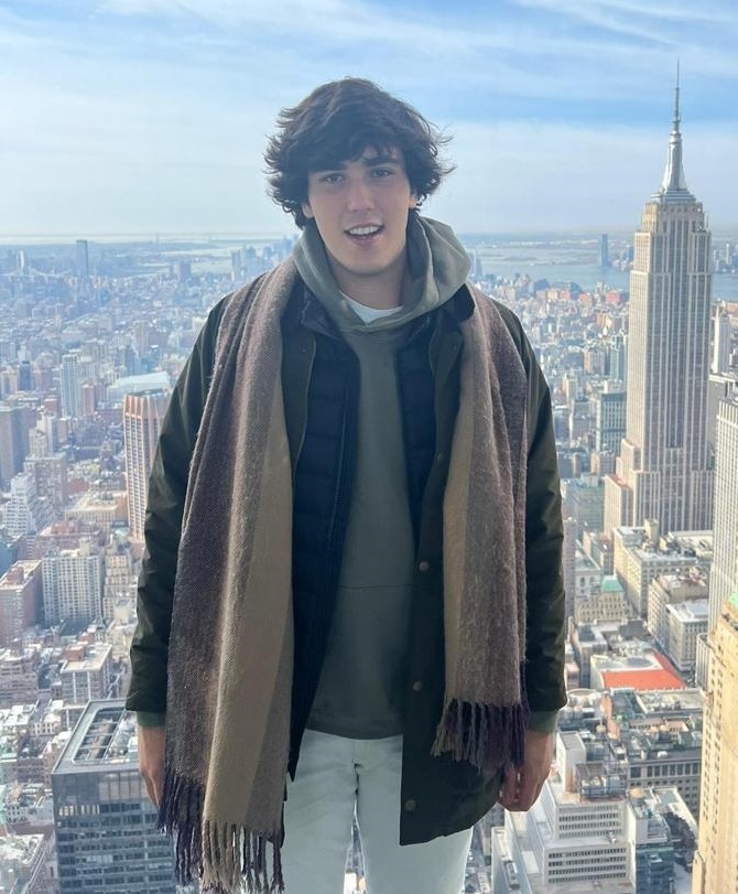 Mario — Model & Host in Val&egrave;ncia photo 2