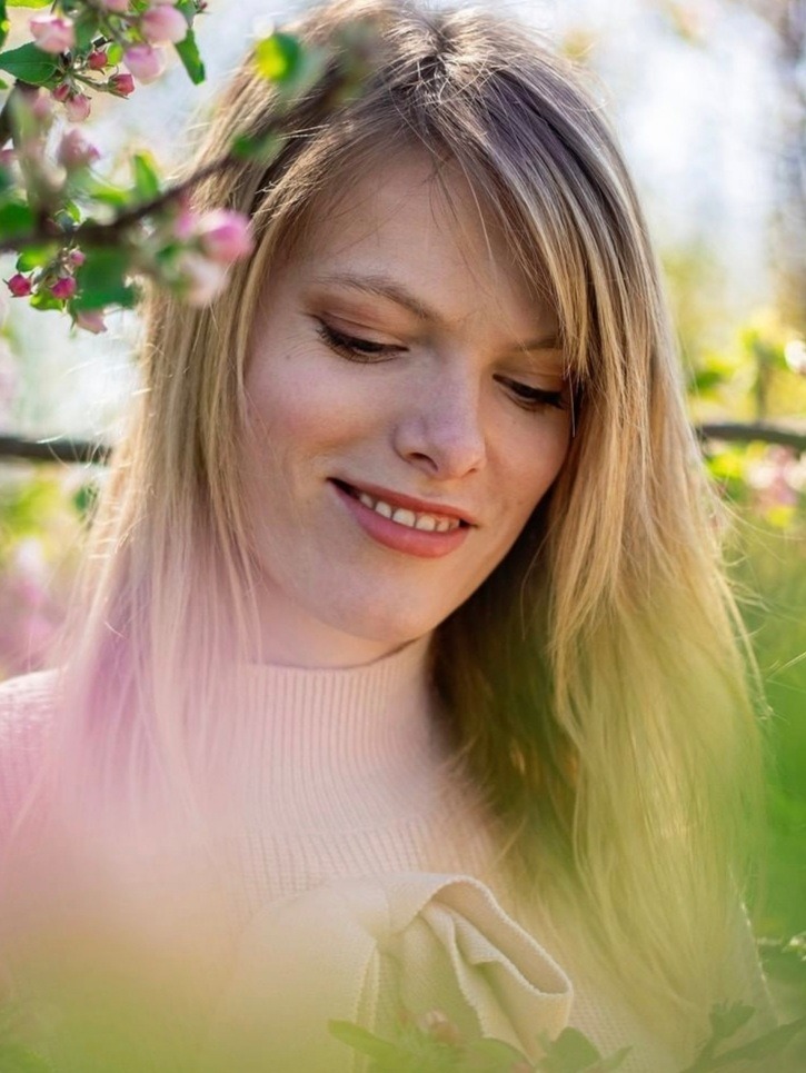 Dana — Model & Hostess in Hlavn&iacute; Město Praha photo 10