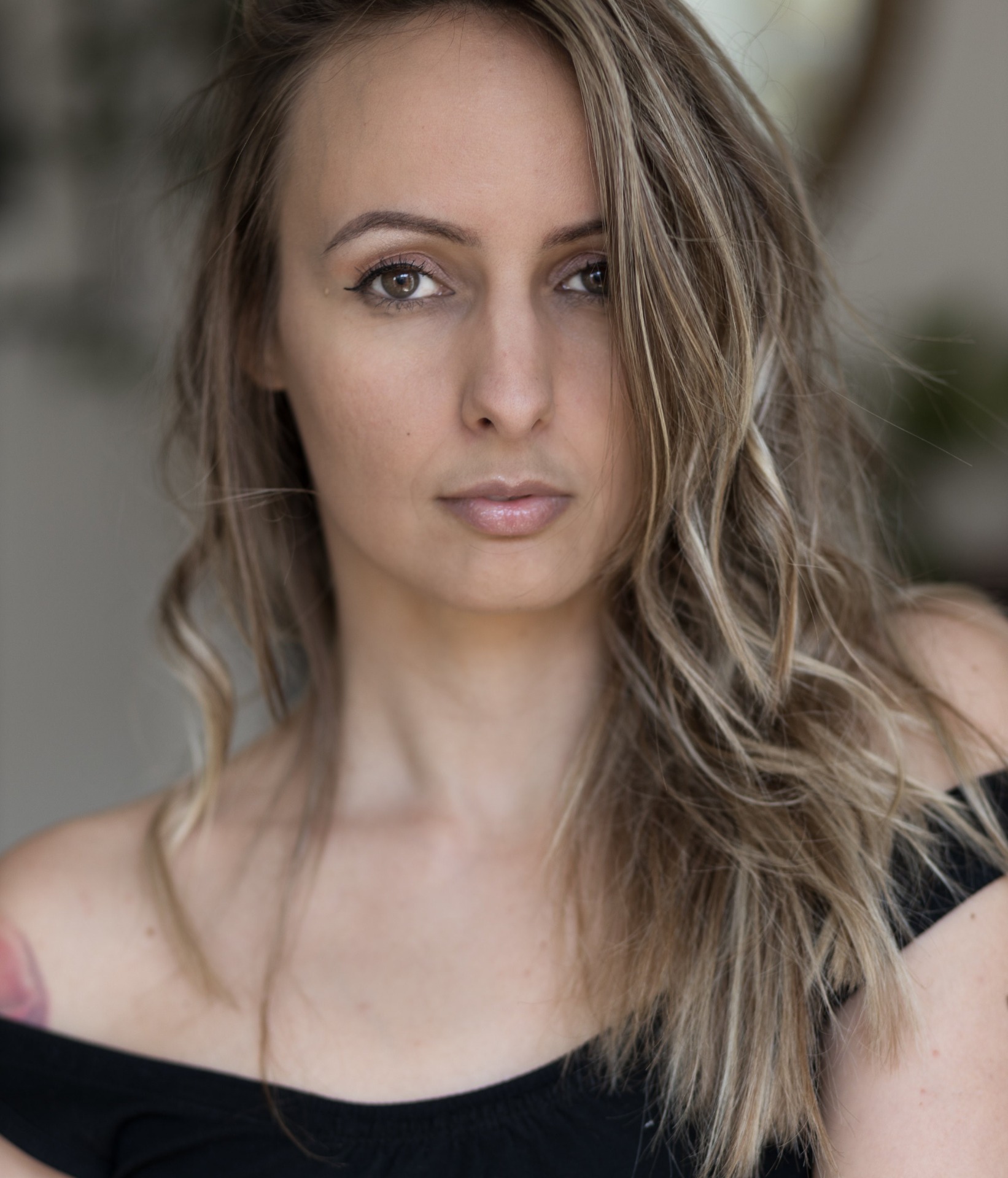 Julia — Model & Hostess in Paris photo 1