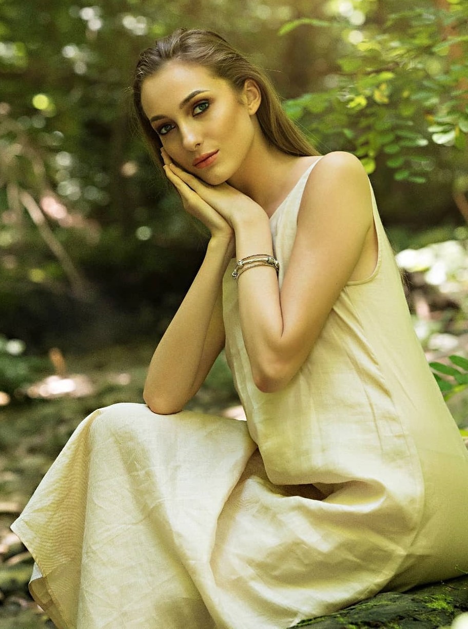 Bianca — Model & Hostess in Paris photo 8