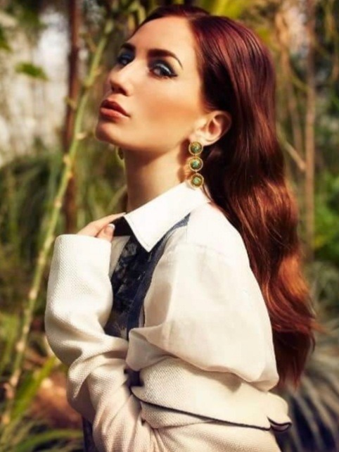 Paola — Model & Hostess in Praha photo 1