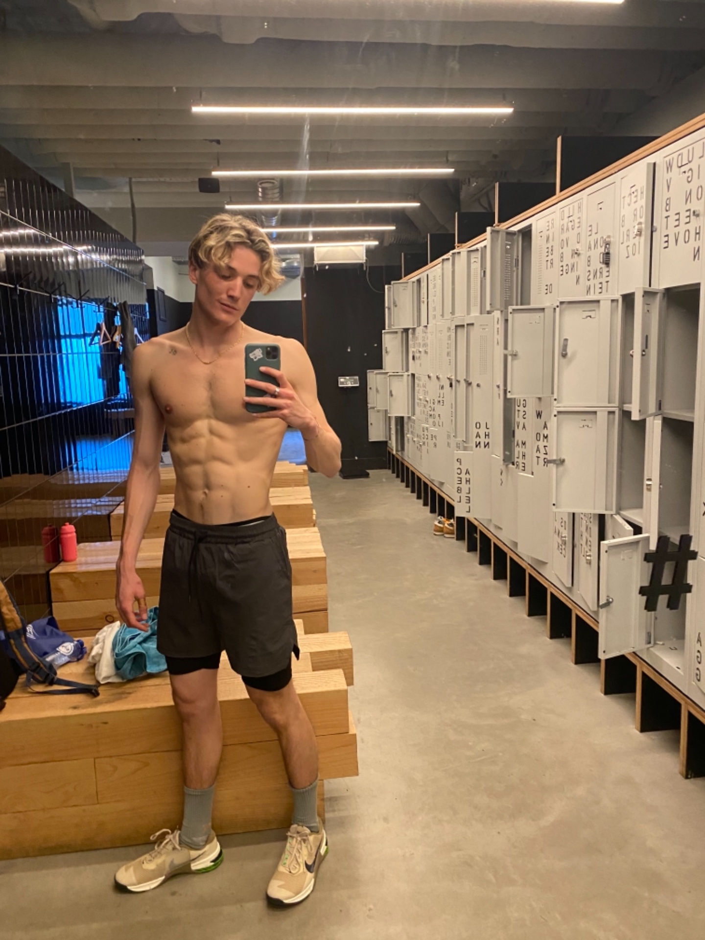 Giovanni — Model & Host in Amsterdam photo 1