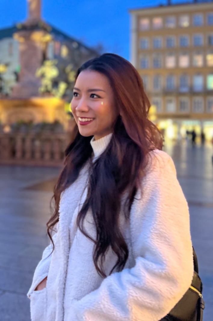 Chanaporn — Model & Hostess in M&uuml;nchen photo 2