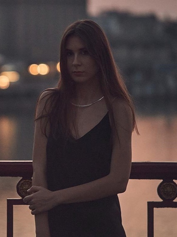 Valeriia — Model & Hostess in Berlin photo 2