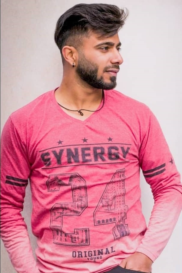 Sagar — Model & Host in Berlin photo 2