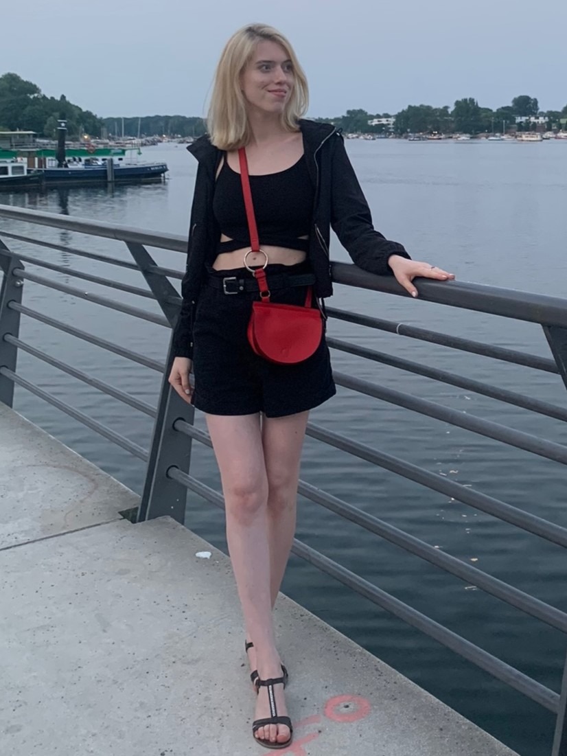 Dar'ya — Model & Hostess in Berlin photo 3
