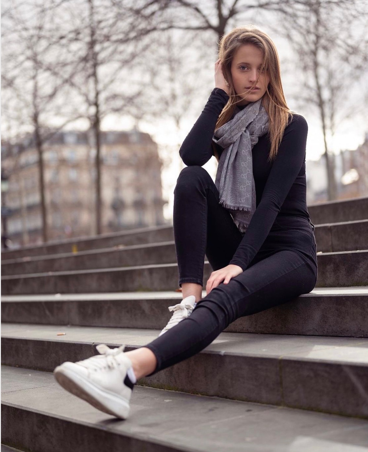 Stephanie — Model & Hostess in Paris photo 5