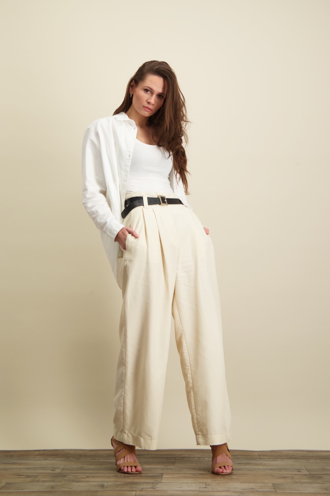 Syri — Model & Hostess in Elsloo photo 2