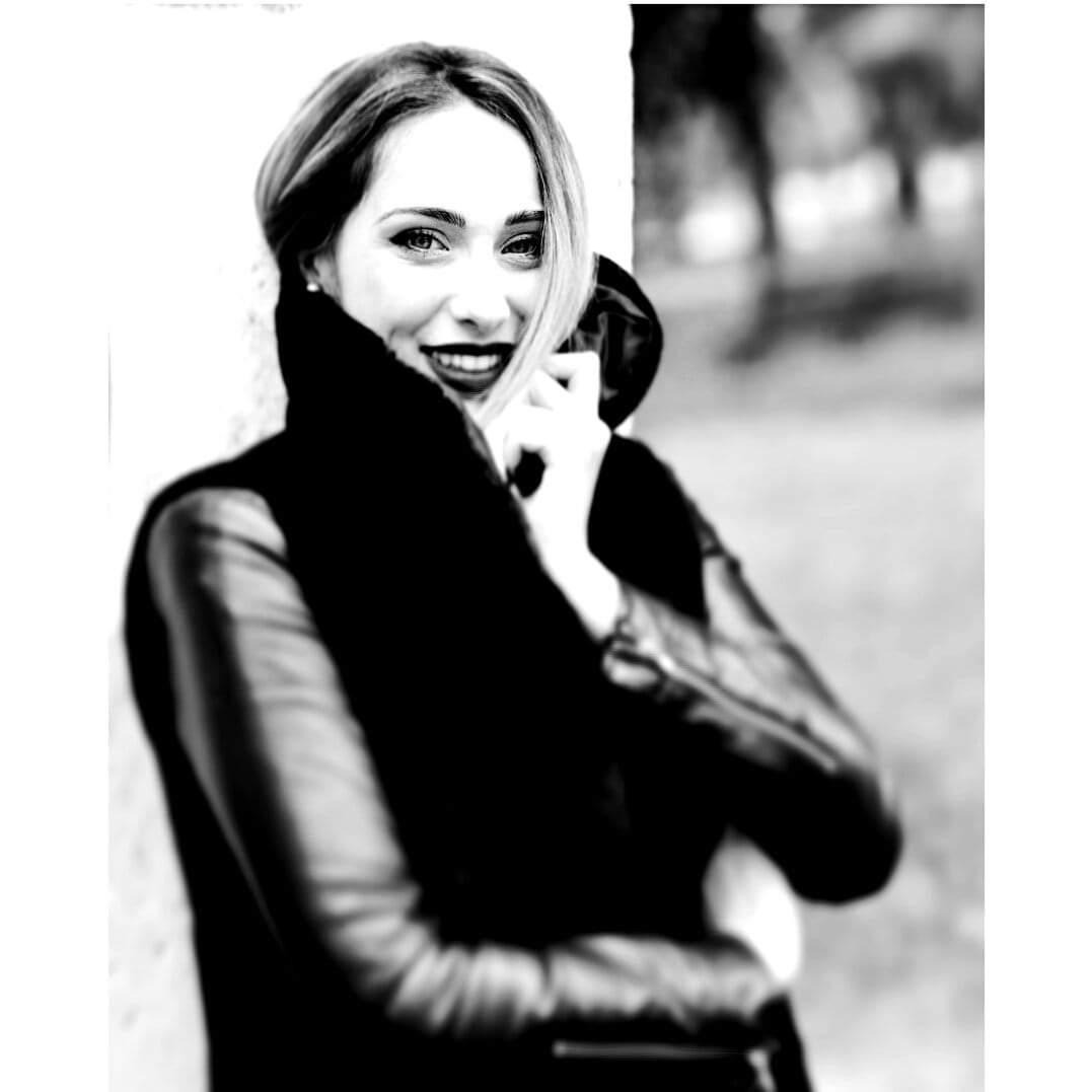 Alessandra — Model & Hostess in Roma photo 1