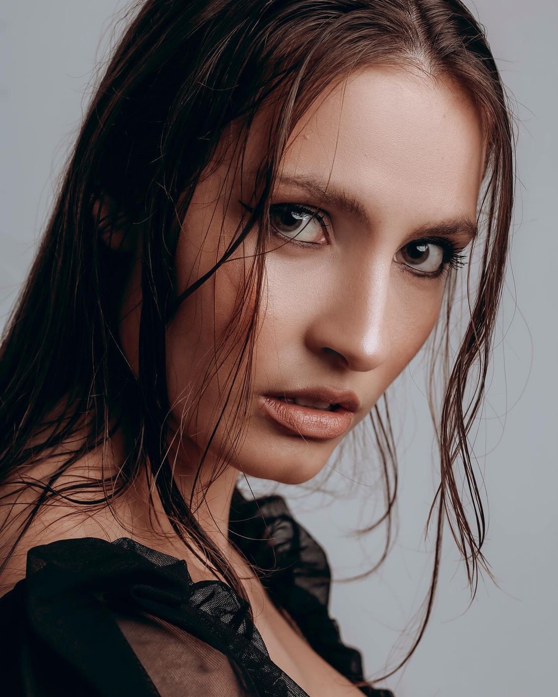 Julia — Model & Hostess in Her photo 20