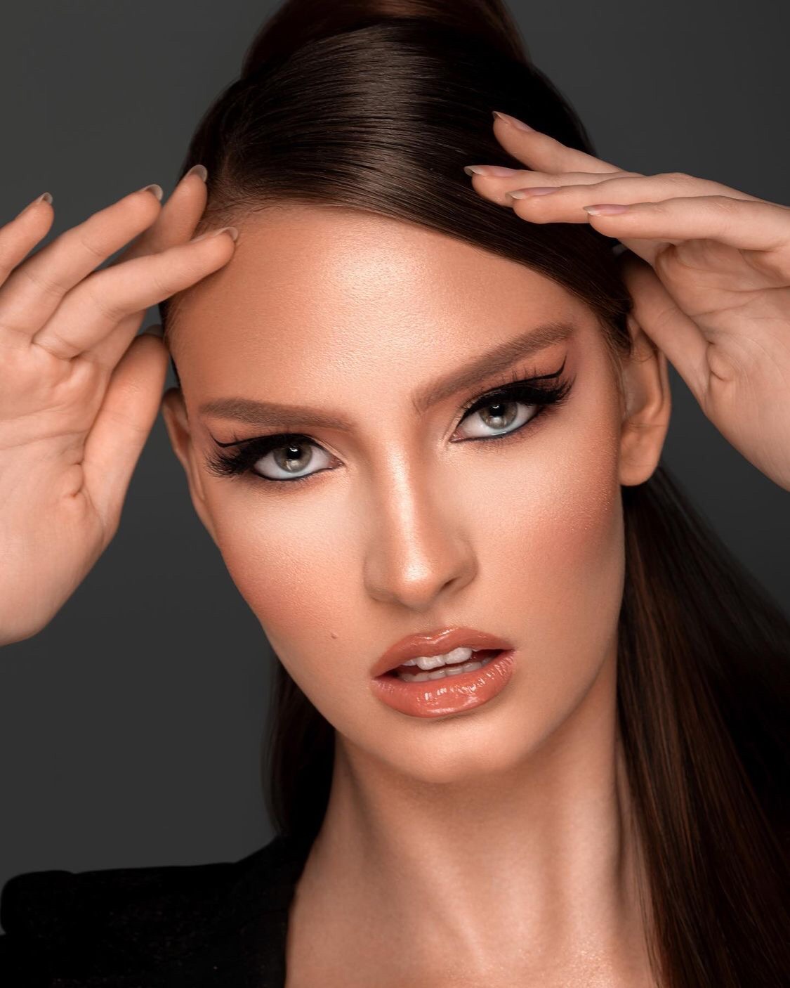 Julia — Model & Hostess in Her photo 22