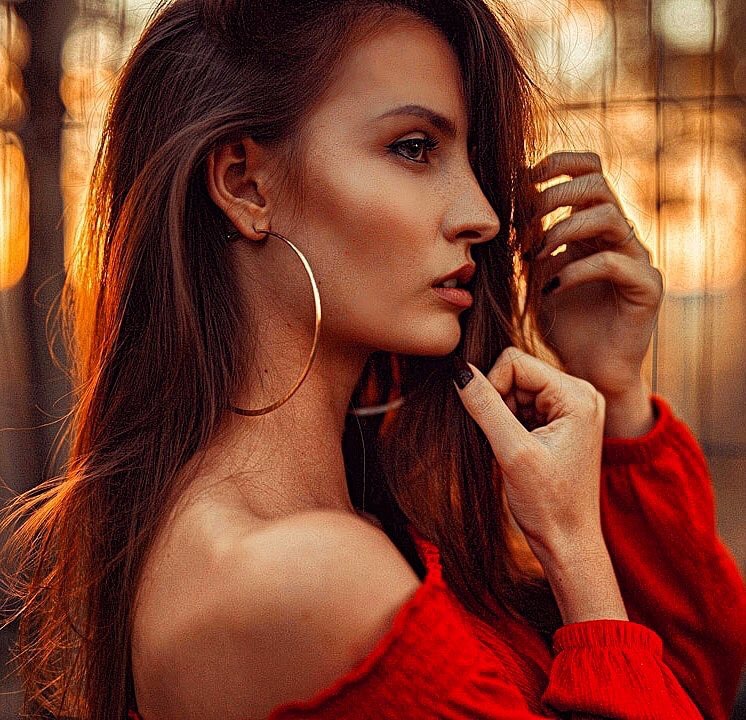 Julia — Model & Hostess in Her photo 3