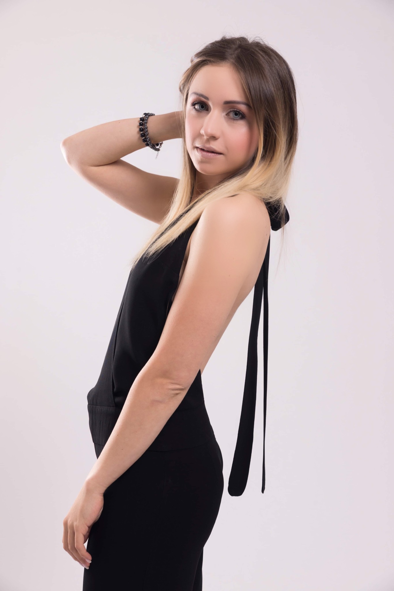 Shari — Model & Hostess in Varallo Pombia photo 2