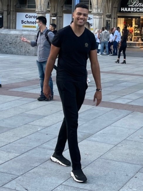 Colin — Model & Host in W&auml;denswil photo 3
